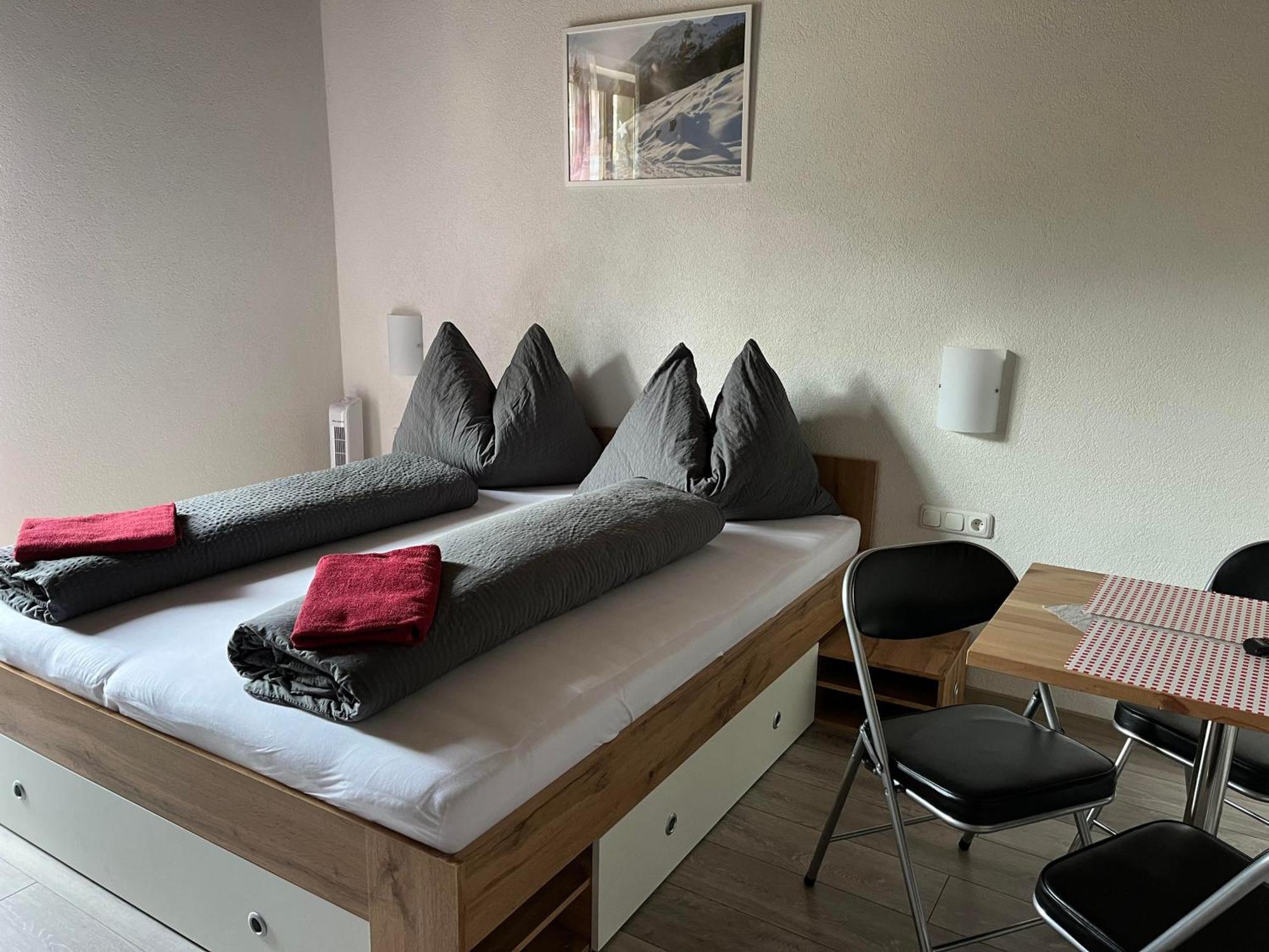 Pension Steiner, 6143 Matrei Am Brenner!!Check-In Between 15 - 21 O'Clock!! No Breakfast Muhlbachl Eksteriør billede