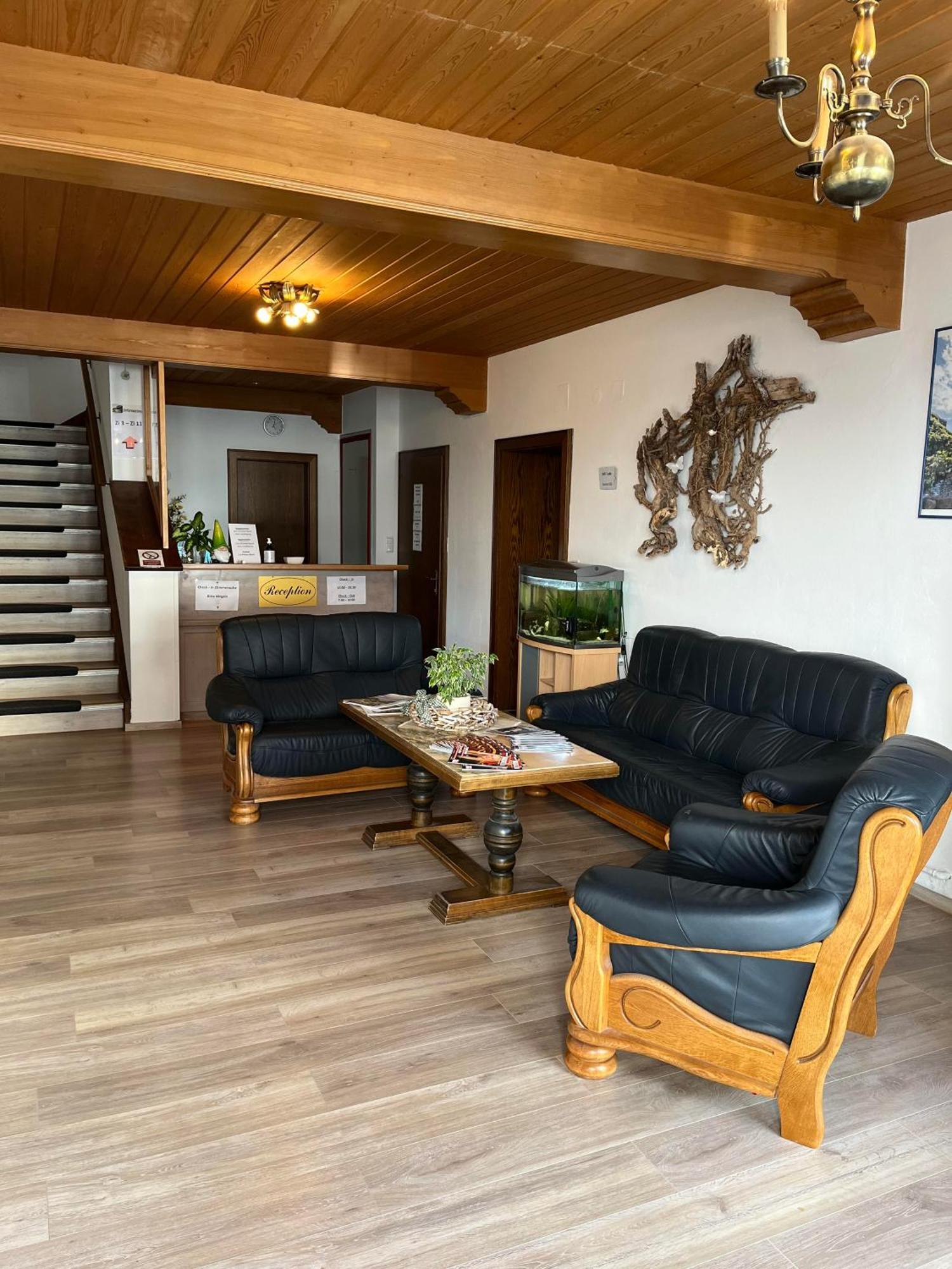 Pension Steiner, 6143 Matrei Am Brenner!!Check-In Between 15 - 21 O'Clock!! No Breakfast Muhlbachl Eksteriør billede