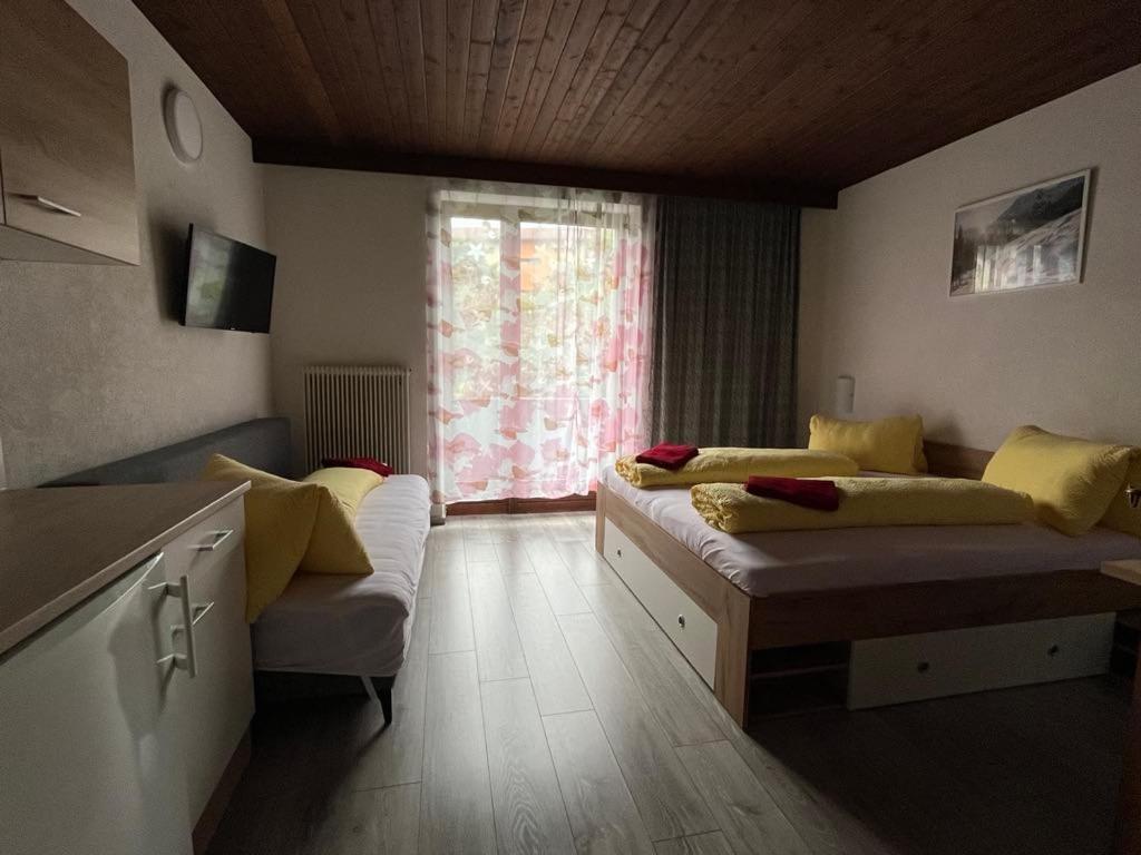 Pension Steiner, 6143 Matrei Am Brenner!!Check-In Between 15 - 21 O'Clock!! No Breakfast Muhlbachl Eksteriør billede