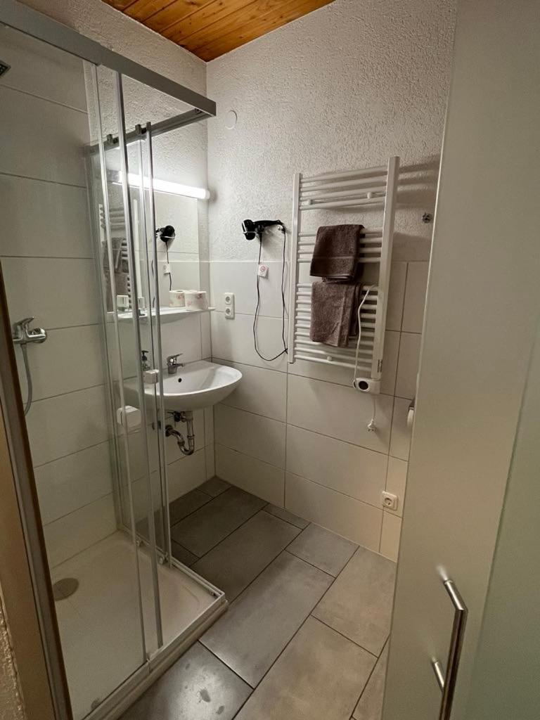 Pension Steiner, 6143 Matrei Am Brenner!!Check-In Between 15 - 21 O'Clock!! No Breakfast Muhlbachl Eksteriør billede