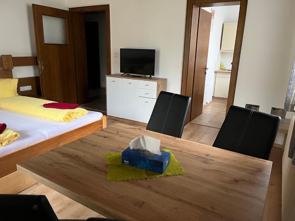 Pension Steiner, 6143 Matrei Am Brenner!!Check-In Between 15 - 21 O'Clock!! No Breakfast Muhlbachl Eksteriør billede